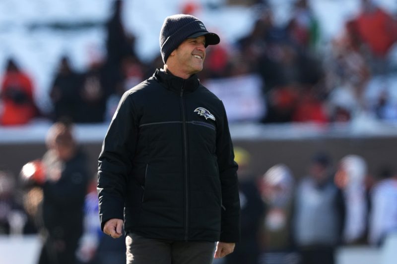 White (and blue) smoke: Giants, Harbaugh finalize five-year deal