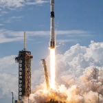 SpaceX stock tanks 3%: are investors fleeing after Monday’s $400B rout?