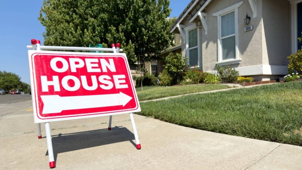 New housing market shift creates urgent decision for Americans