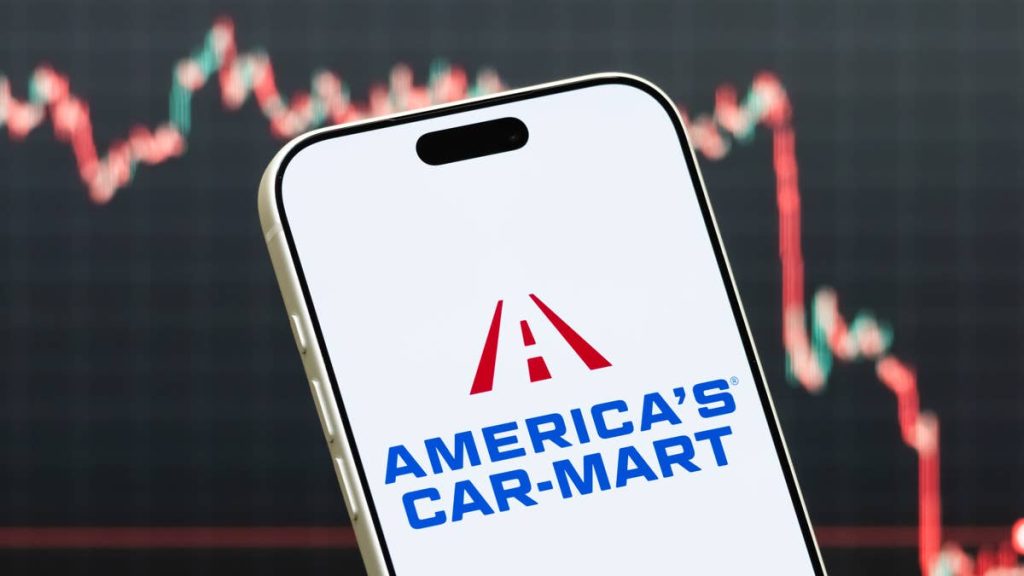 Major car dealer cuts 40% of its locations, issues serious warning