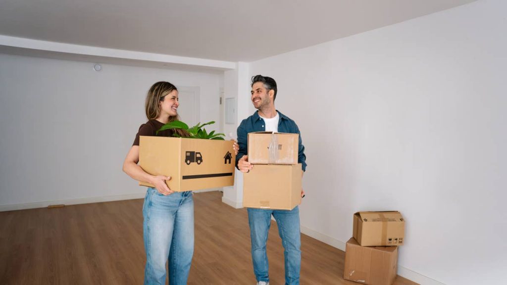 Landlords sound alarm as rental fraud costs renters big