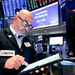 Vanguard sends wake-up call to every retiree