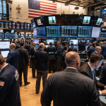 Wall Street futures trade mixed today: 5 things to know before the market opens
